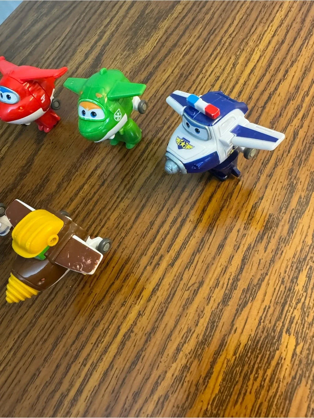 SUPER WINGS Lot of 5 Transforming Jet Toys 2